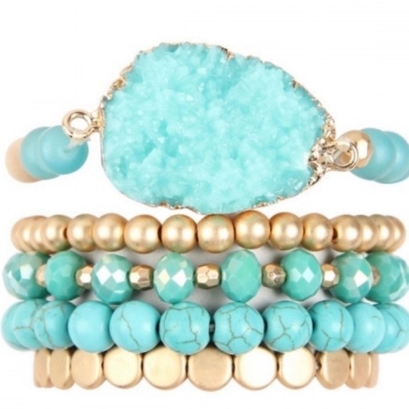 New! Turquoise Druzy Stone with glass beads - Picture 2 of 2